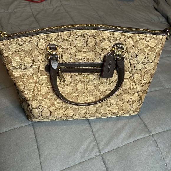 Coach Prairie Satchel In Signature Jacquard In Good Used Condition W Tag & Strap - Picture 2 of 10